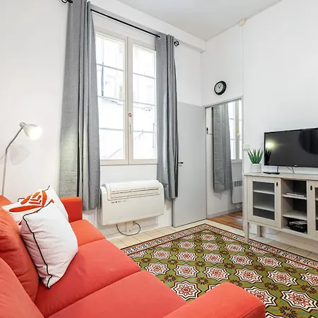 2 Bdr With Independent - Old Town