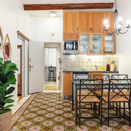 2 Bdr With Independent - Old Town * Nice