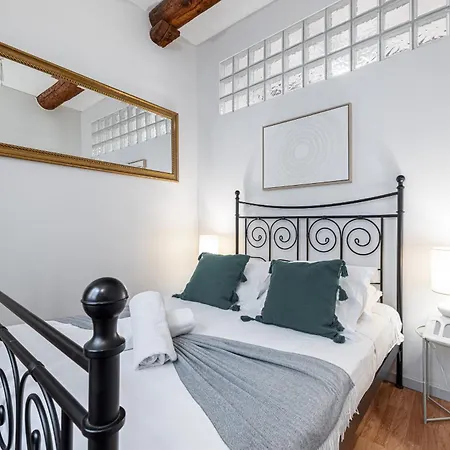 Apartament 2 Bdr With Independent - Old Town *